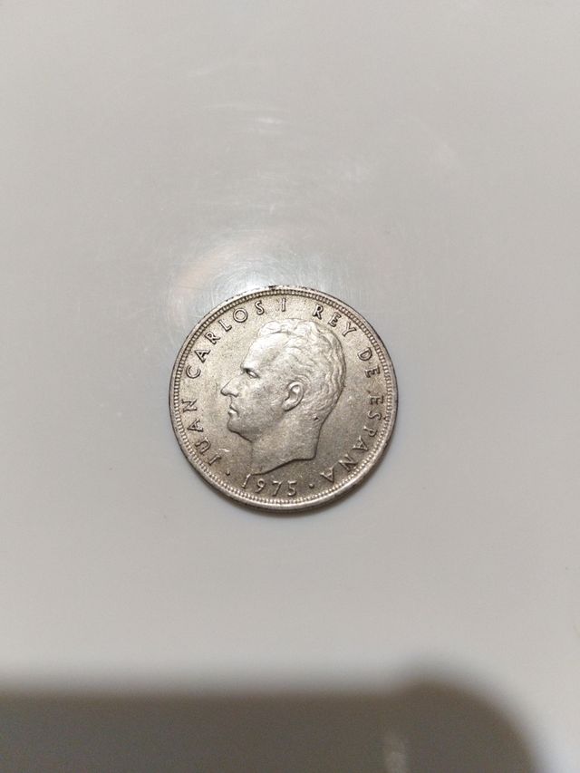 5 pesetas 1975