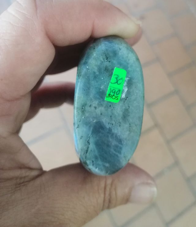 Mineral pulido labradorita 190