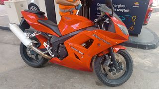 Motocicleta Racing, Triumph Daytona 600