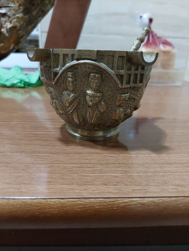 objeto decoracion antiguo