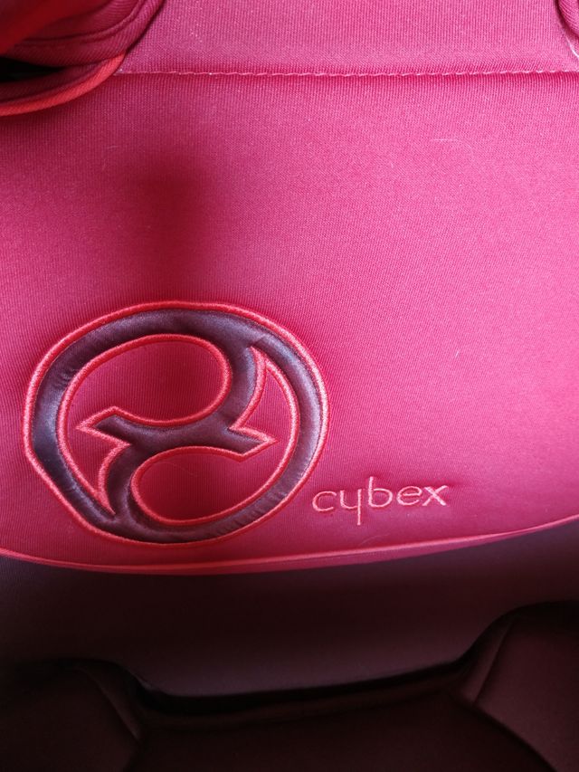 Silla infantil con Isofix para coche