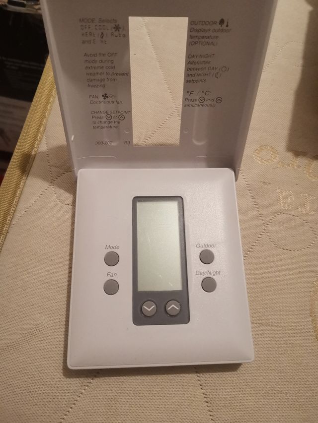 PINTURA PLASTICA NEGRA