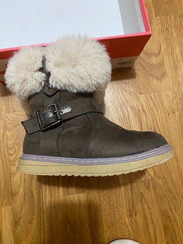 Botas niña talla 25