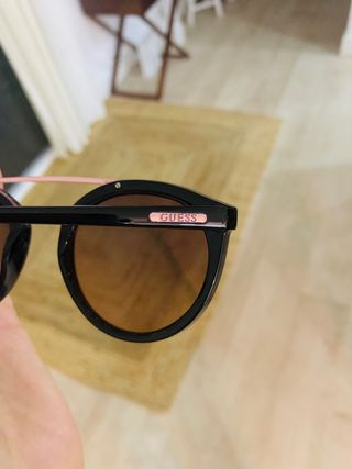 Gafas de sol Guess como nuevas