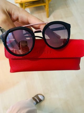 Gafas de sol Guess como nuevas