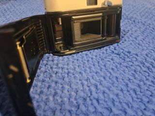 CÁMARA DE FOTOS COMPACTA