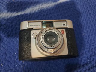 CÁMARA DE FOTOS COMPACTA