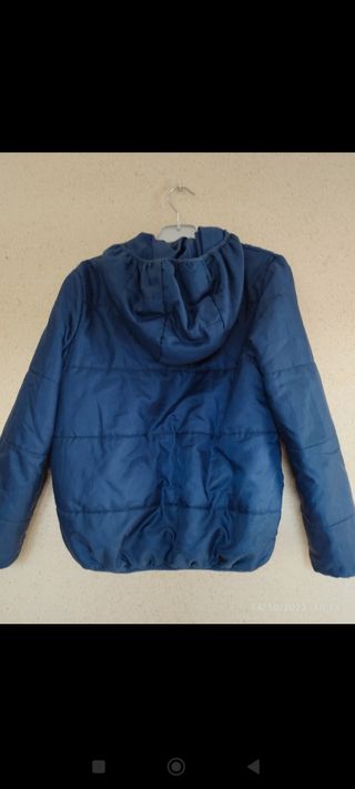 Abrigo de niño azul marino