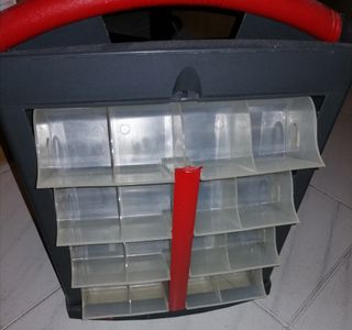 Caja multiusos de almacenamiento Keter