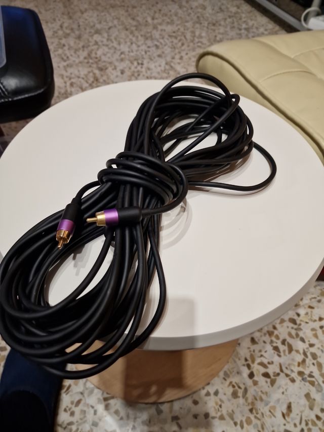 Cable spdif coaxial de Amazon, 15 metros.