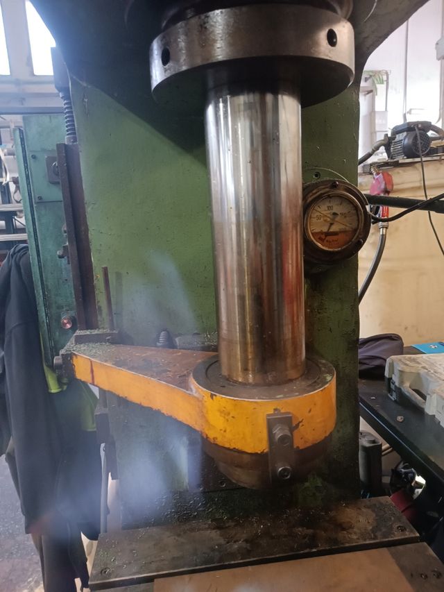 Prensa hidro pres HESA cdse 15