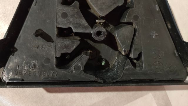 rejilla frontal  peugeot 206