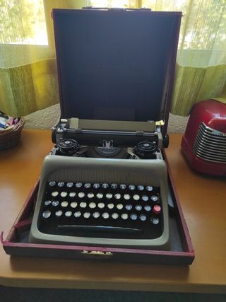 Máquina de escribir..antigua.