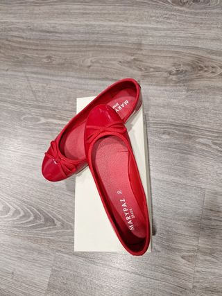 BAILARINAS ROJAS DE CHAROL