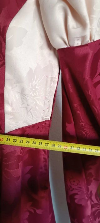 VESTIDO MEDIEVAL ( TRAJE DE DAMA O PRINCESA)
