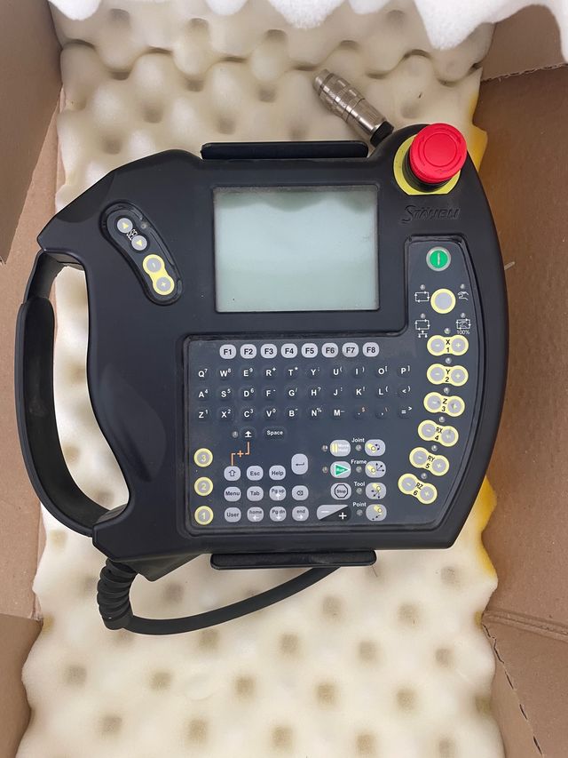 Robot Staubli TX60 con controlador CS8C