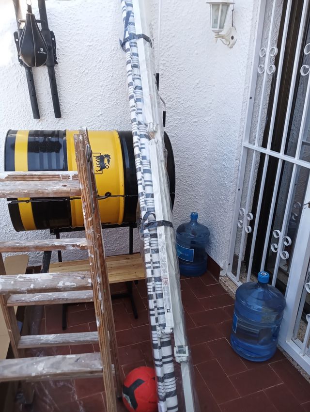 soy montador de mueble y persianas y casas de jard