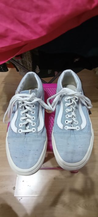 Zapatillas Vans.