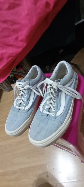 Zapatillas Vans.