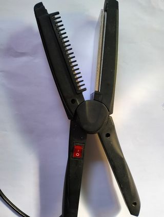 ✨ Plancha de pelo Solac.