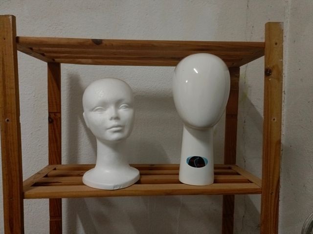 Cabeza femenina corcho