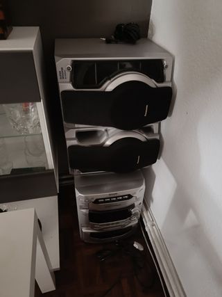 Se vende equipo de música