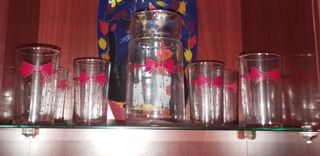 Juego de jarra y seis vasos