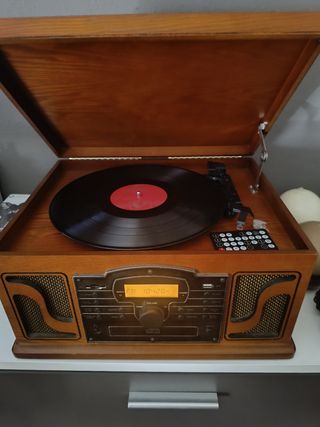 Se vende equipo de música