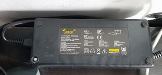 Mini Amplificador y cargador.