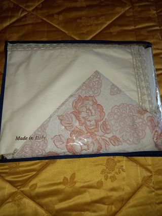 Tovaglia 12 tovaglioli+centrotavola.