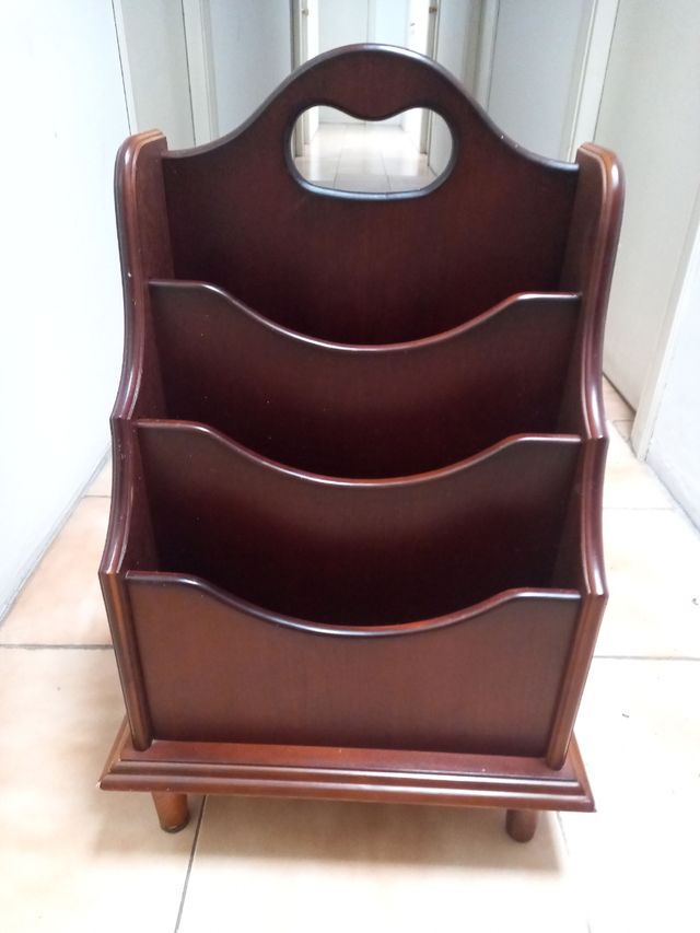 Mueble auxiliar"revistero"