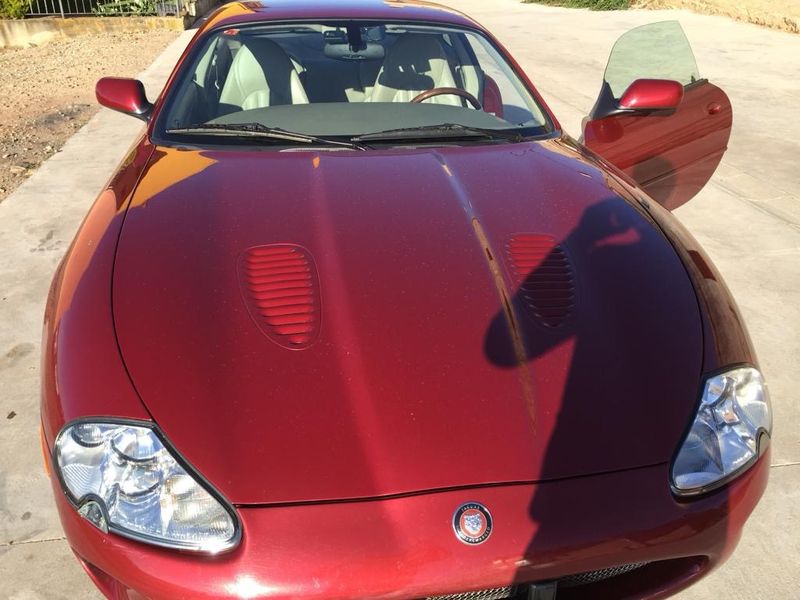 Jaguar XKR 2000 - foto 1