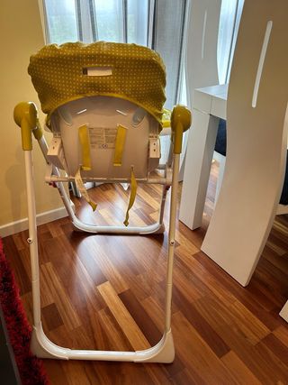 Trona para bebe con bandeja