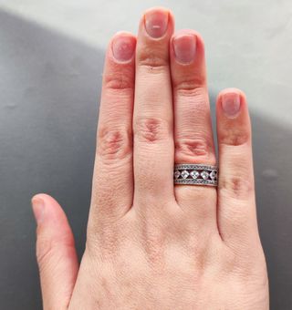 Anillo de plata
