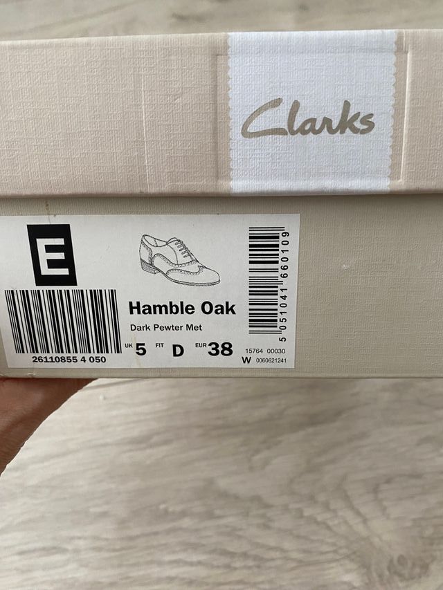 Zapatos Clarks - piel plateada - talla 38