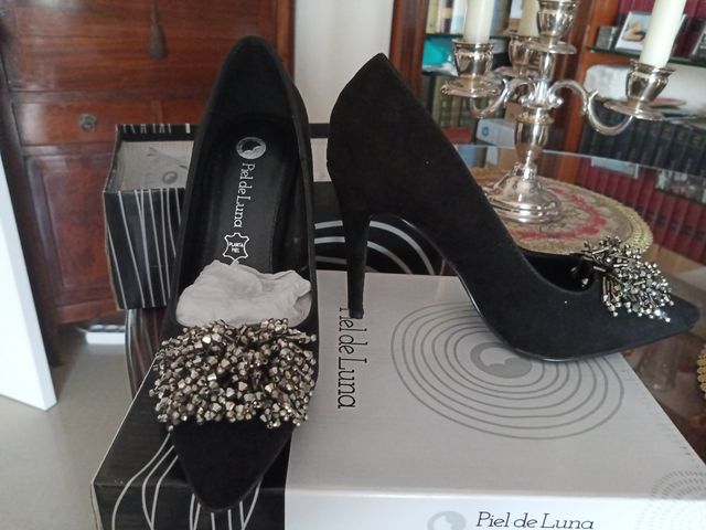Zapatos estiletos negros 38