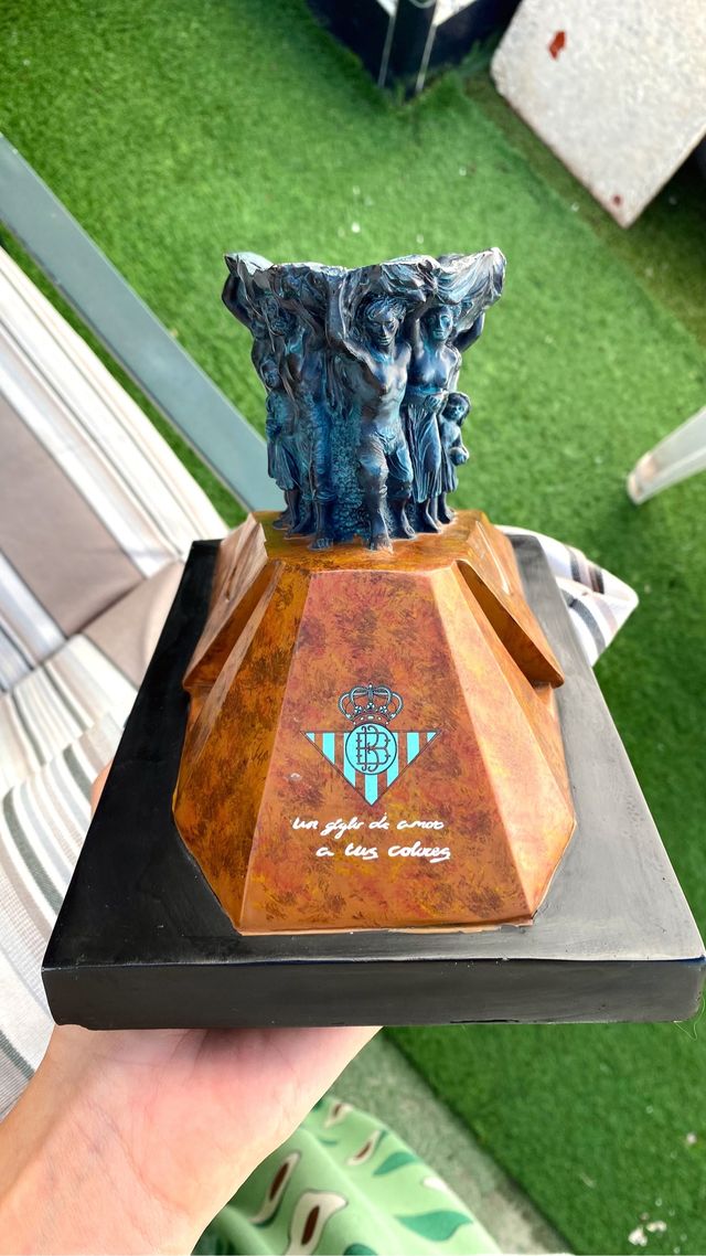 Monumento del Real Betis a escala