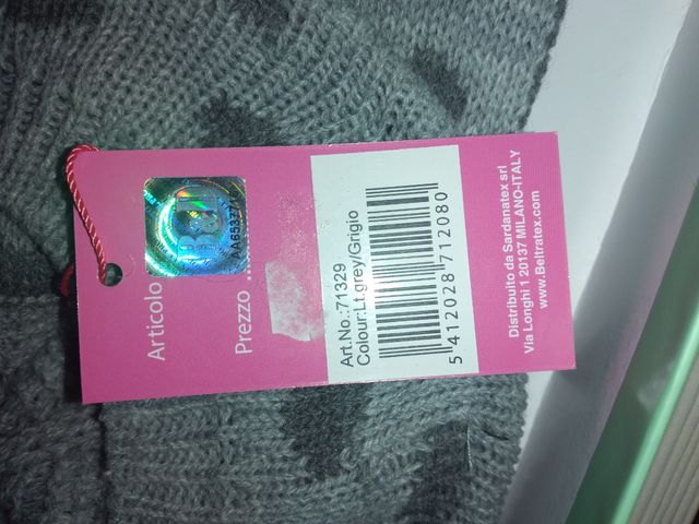 Cappellino+Sciarpina con etichetta GMV made Italy 