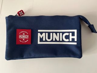 Mochila con ruedas+estuche