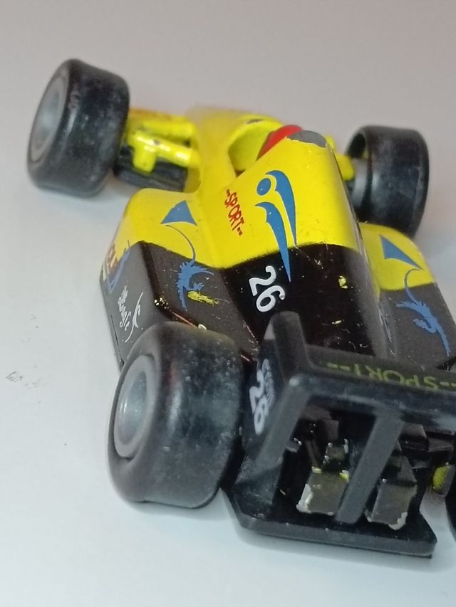 FORMULA 1  1/64