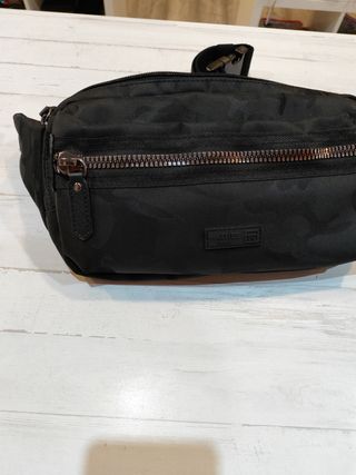 🌼✨Riñonera para hombre color negro camuflaje