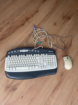 Teclado y raton con cable