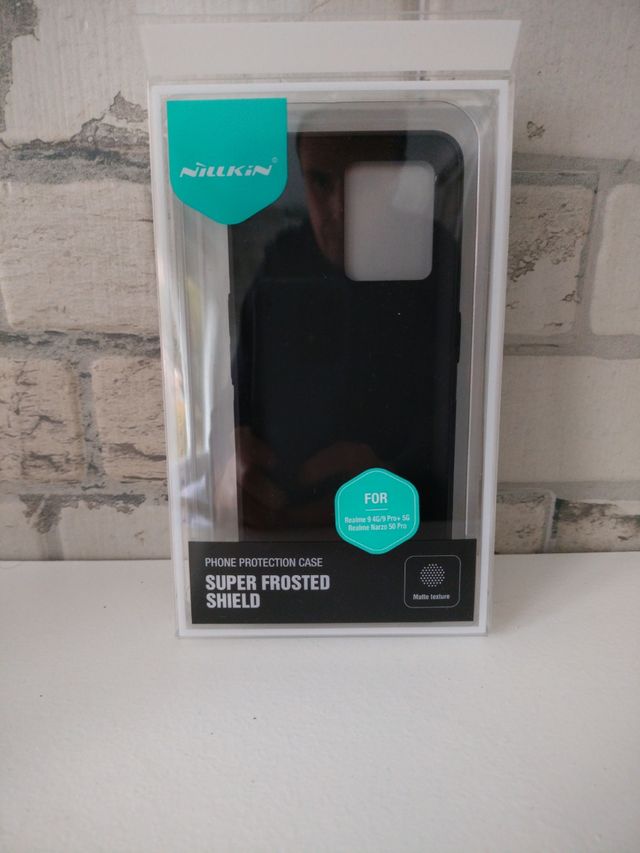 Nillkin Funda Realme 9 Pro a estrenar rígida