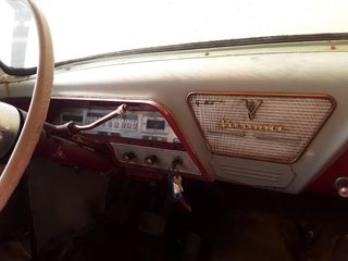 coche antiguo Simca v 8 cil. versalles 1950's