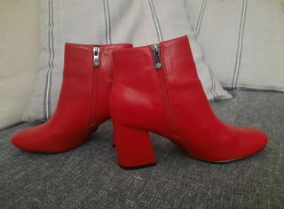 Botines rojos