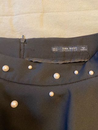 mini falda negra Zara 