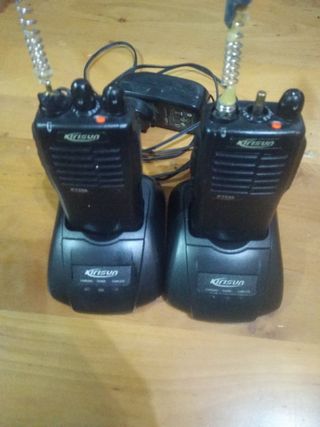 El Kirisun PT558 es un walkie-talkie .
