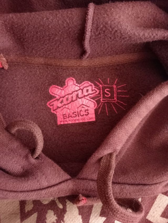 Sudadera Kona con capucha