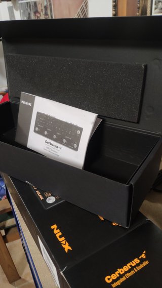 Nux Cerberus + preamp+ accesorios