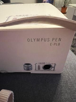 cámara olympus pen E-PL8